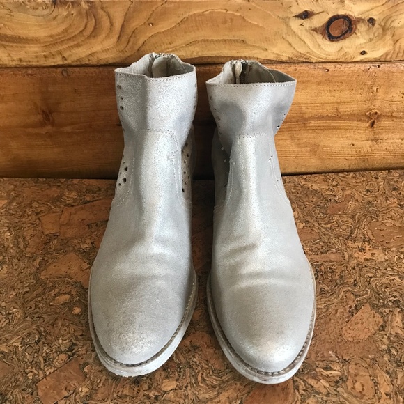 KHRIO Ankle Boots - Picture 1 of 5